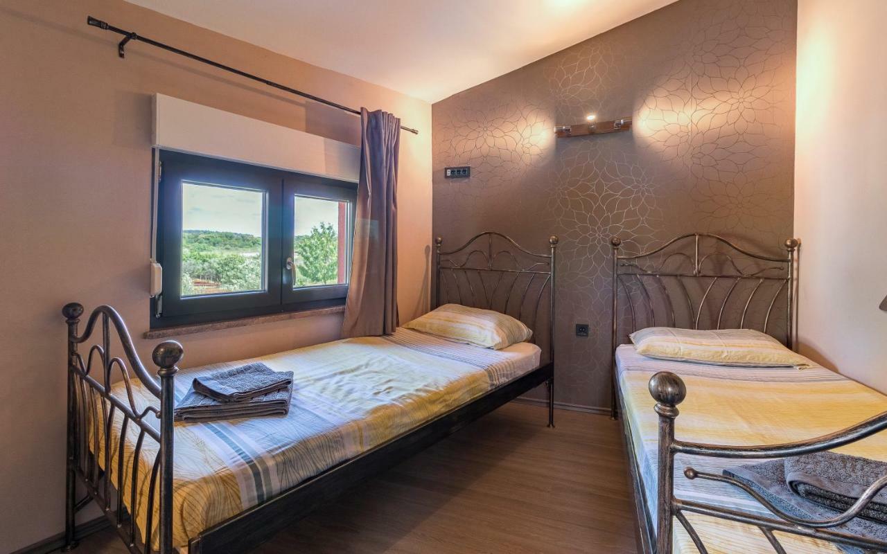 Apartmani Kazun - App 4 - Ferienhaus Fažana Exterior foto