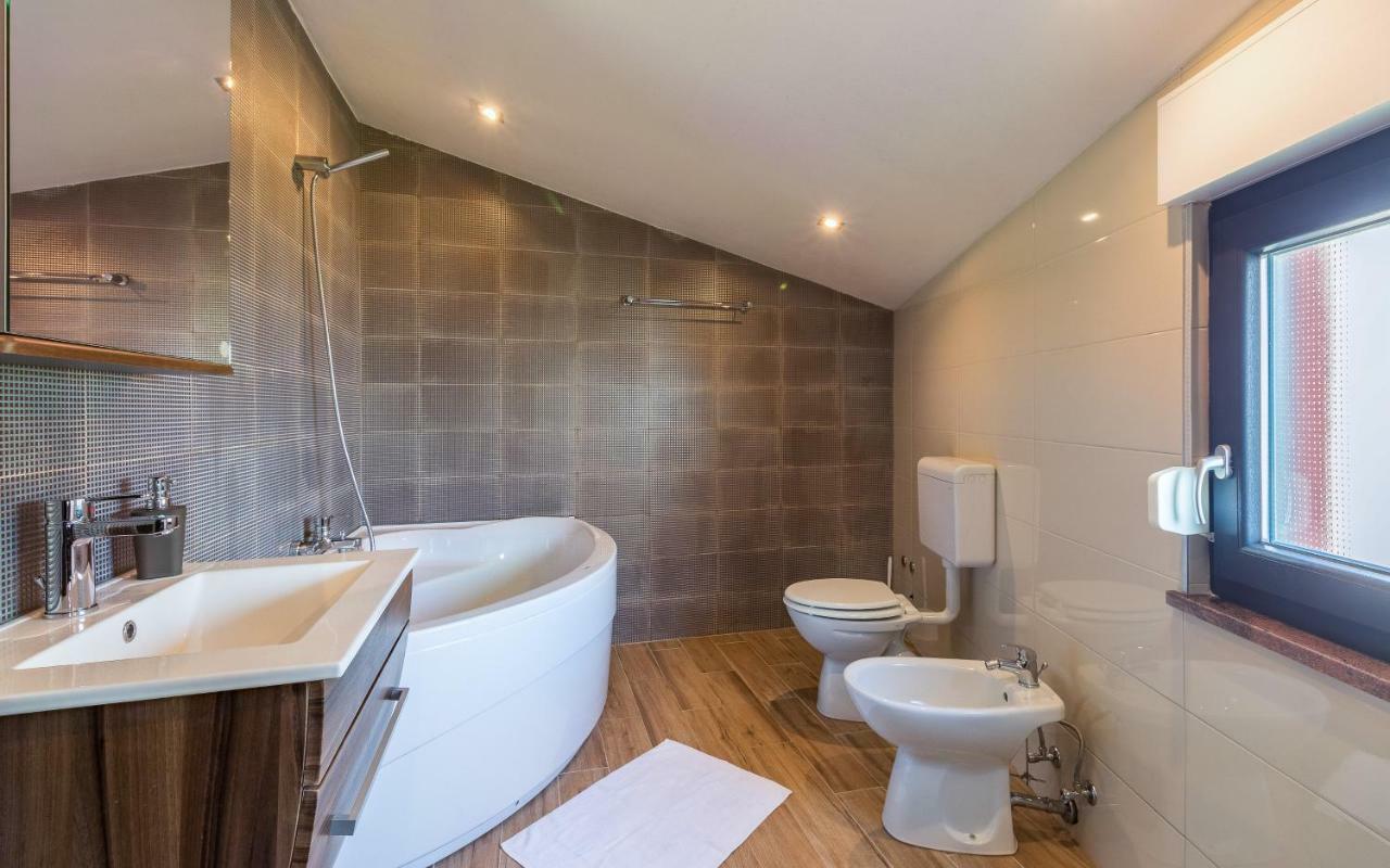 Apartmani Kazun - App 4 - Ferienhaus Fažana Exterior foto