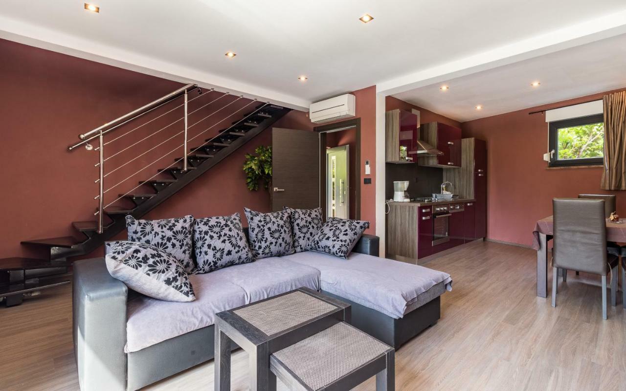 Apartmani Kazun - App 4 - Ferienhaus Fažana Exterior foto